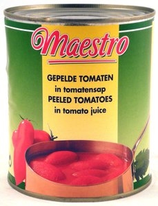 Gepelde tomaten in tomatensap